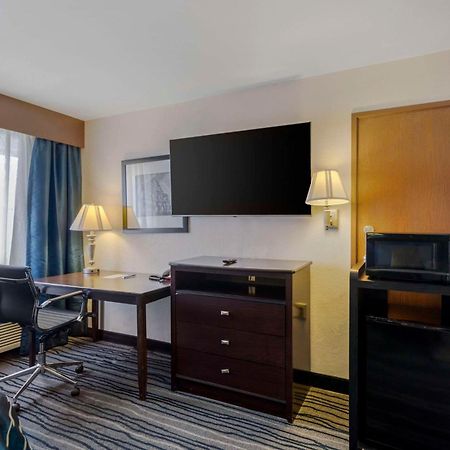 Comfort Inn & Suites Brentwood Eksteriør billede