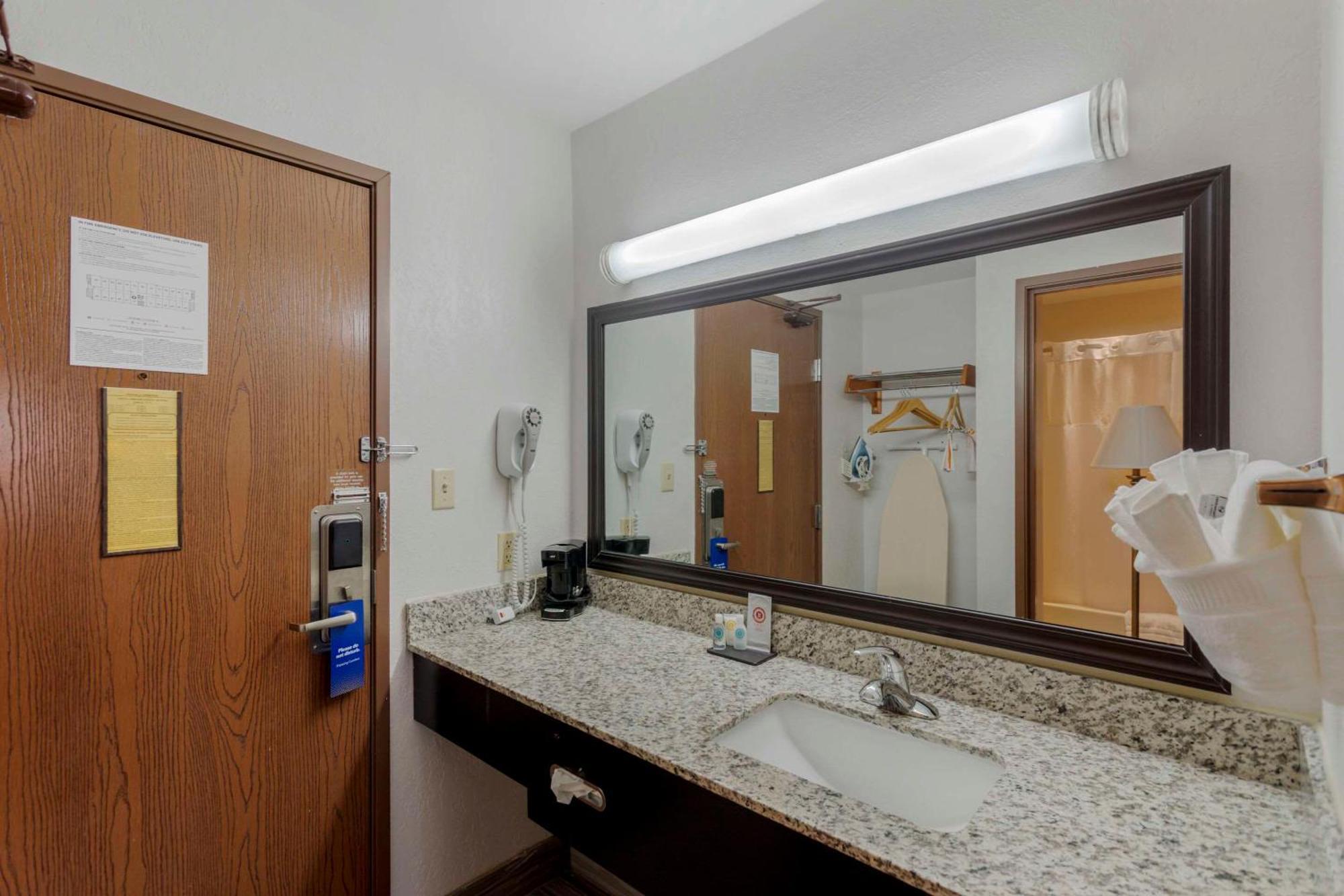 Comfort Inn & Suites Brentwood Eksteriør billede