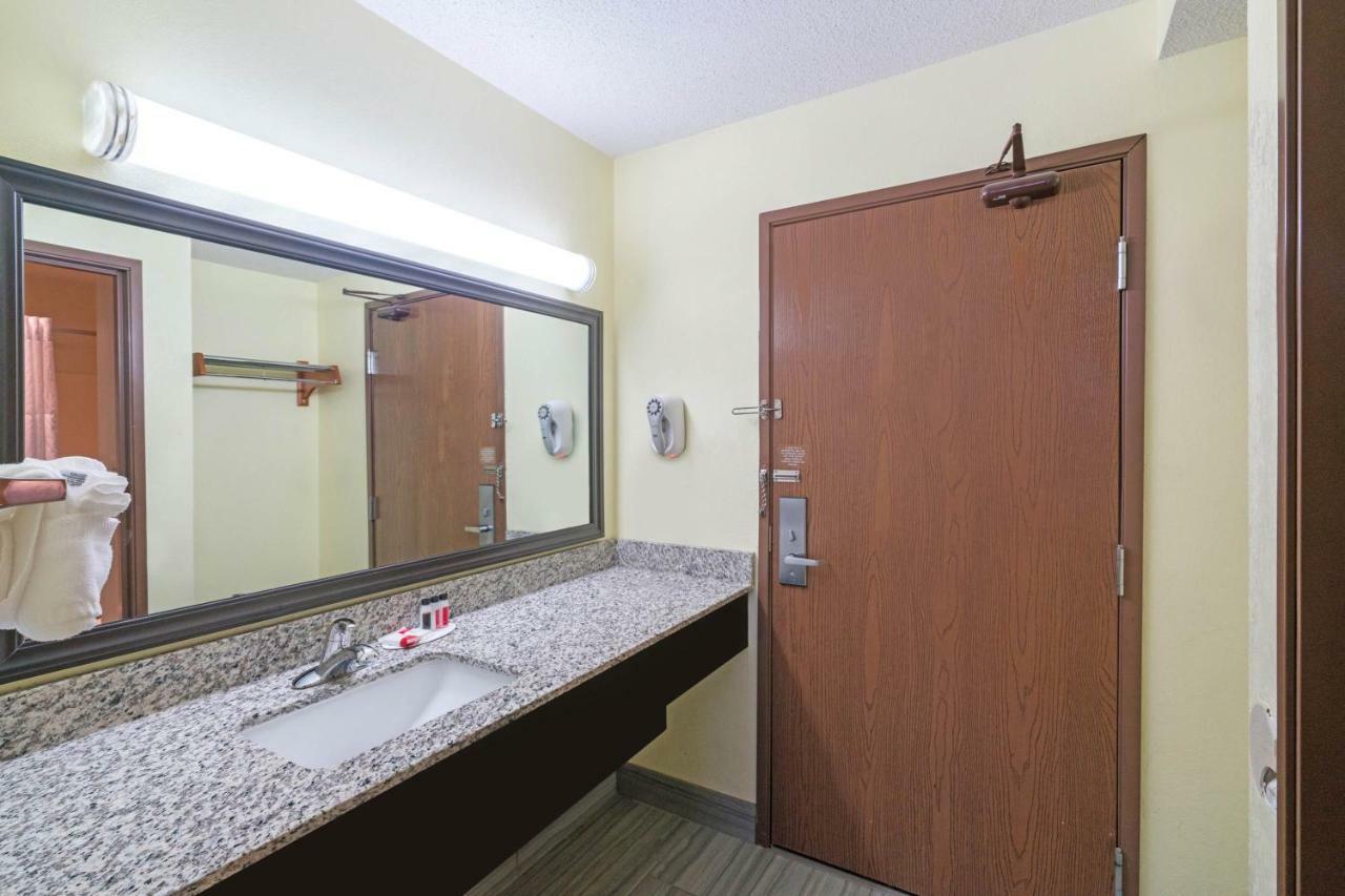 Comfort Inn & Suites Brentwood Eksteriør billede